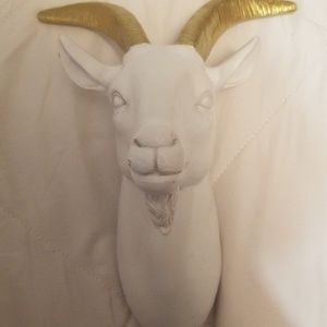 Goat to hang on the wall